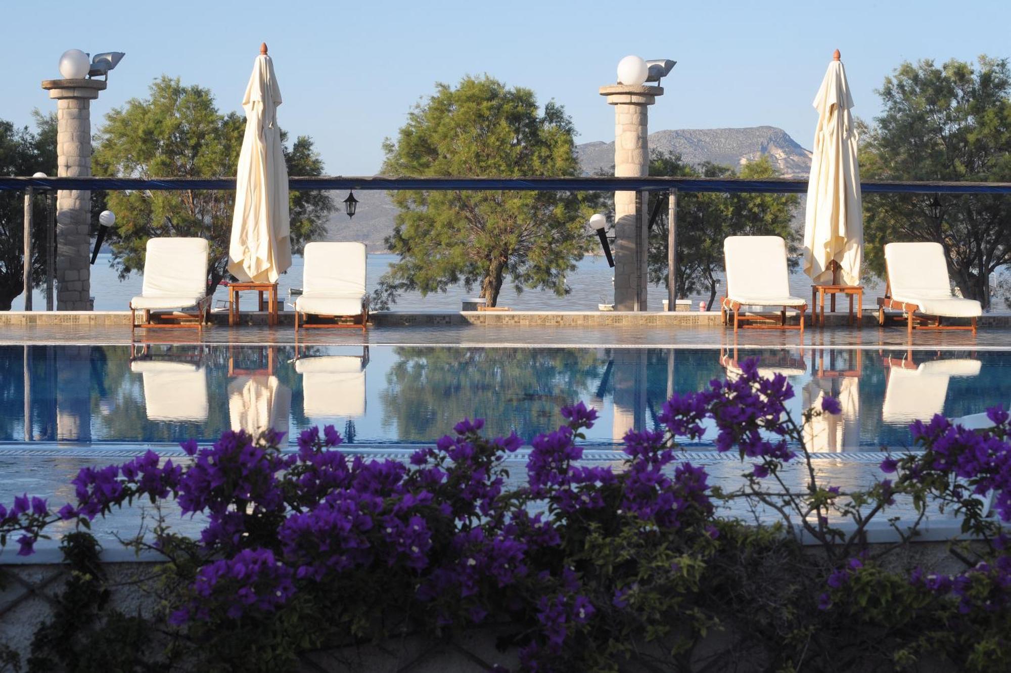 Lagada Beach Hotel Adamantas  Luaran gambar